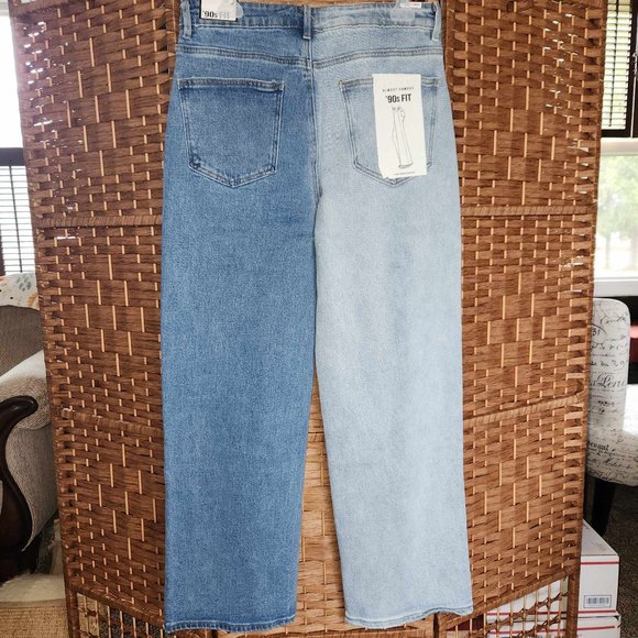 Almost Famous Two Tone 90s Fit Jeans - Size Juniors 9 - NWT - Picture 2 of 3